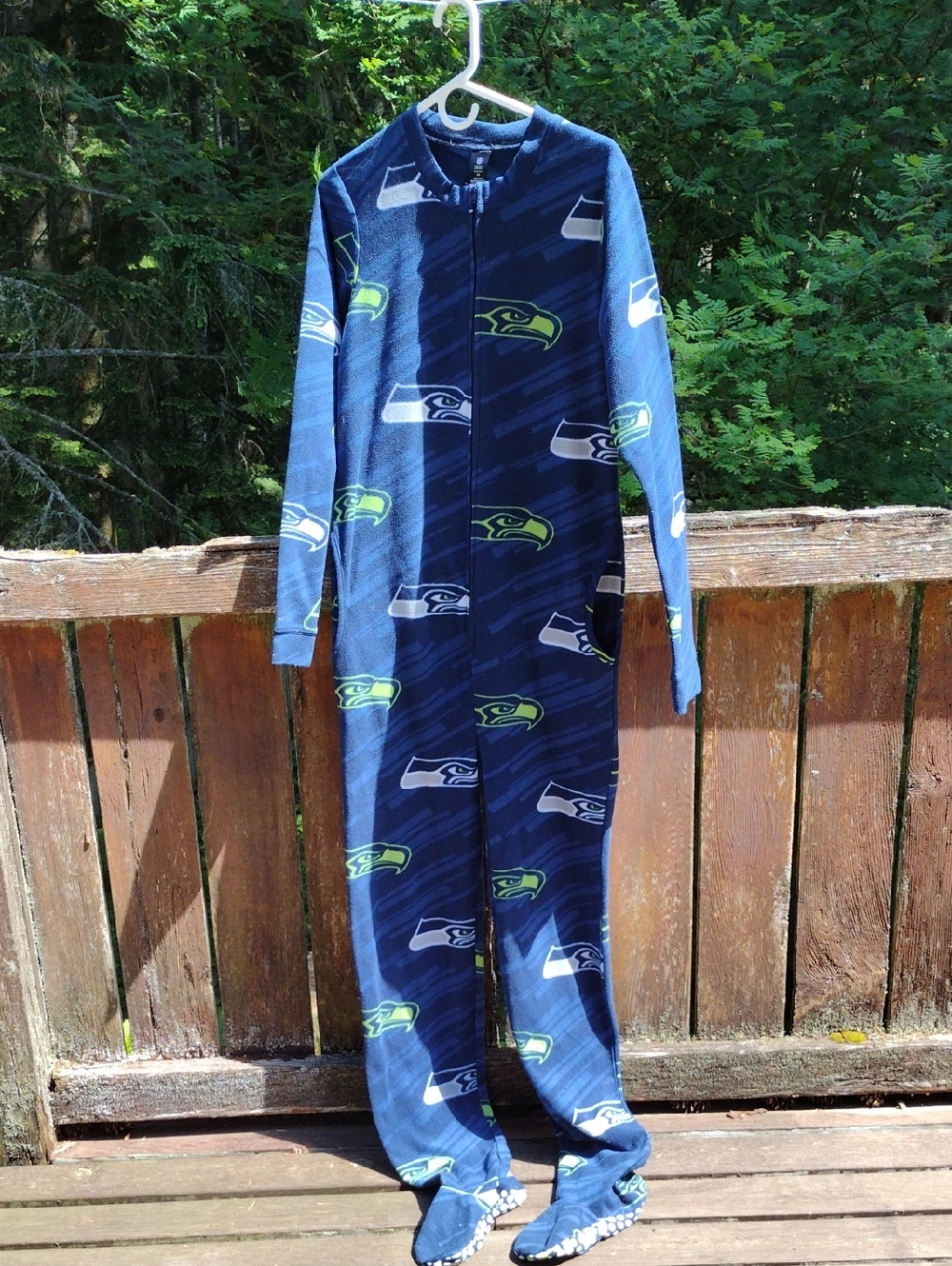 SizeXS,Woman's NFL Navy and Green Seahawks Fleece Zip-Up Onesie